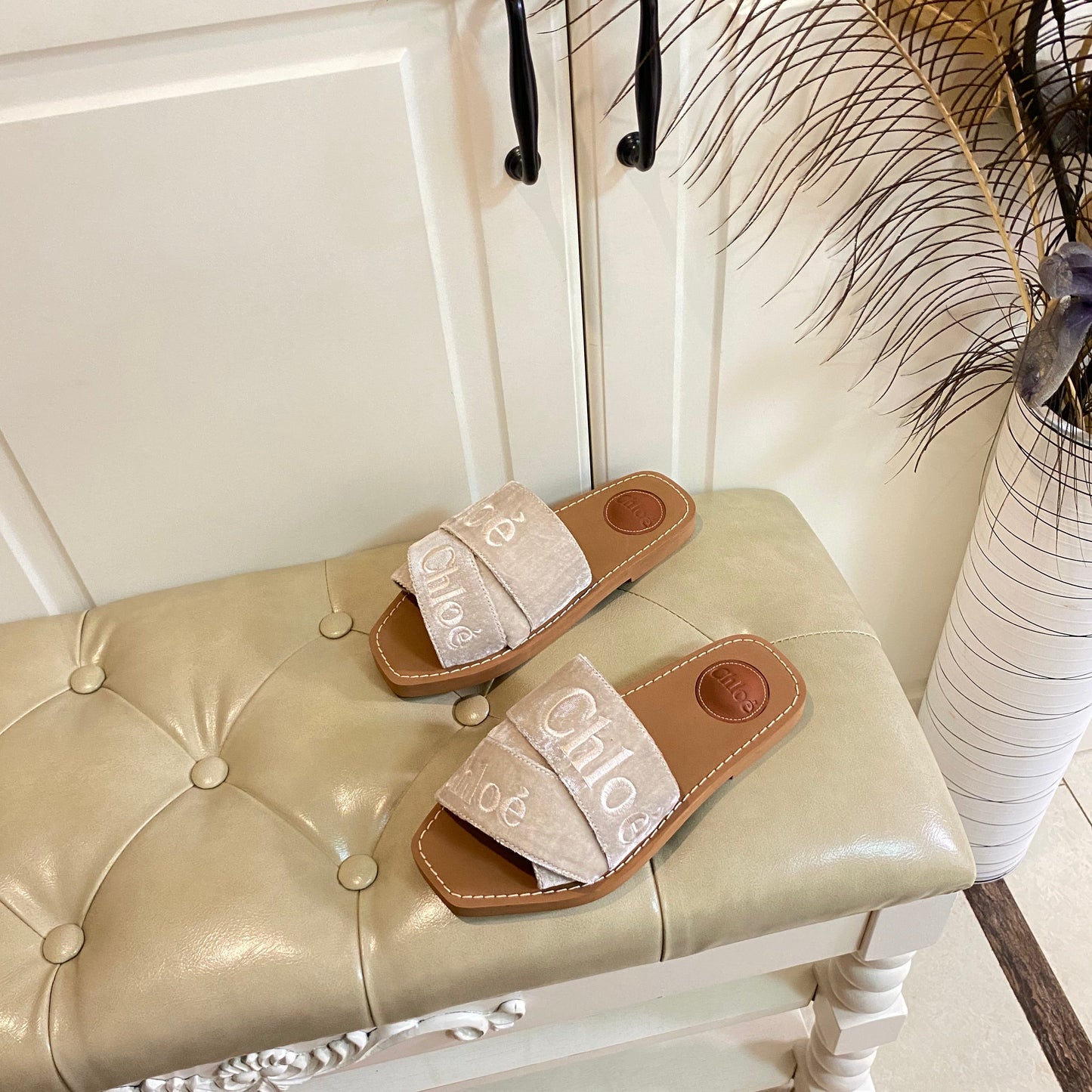 WOODY SLIDES IN LIGHT BEIGE IN VELVET WITH EMBROIDERED LOGO STRAPS