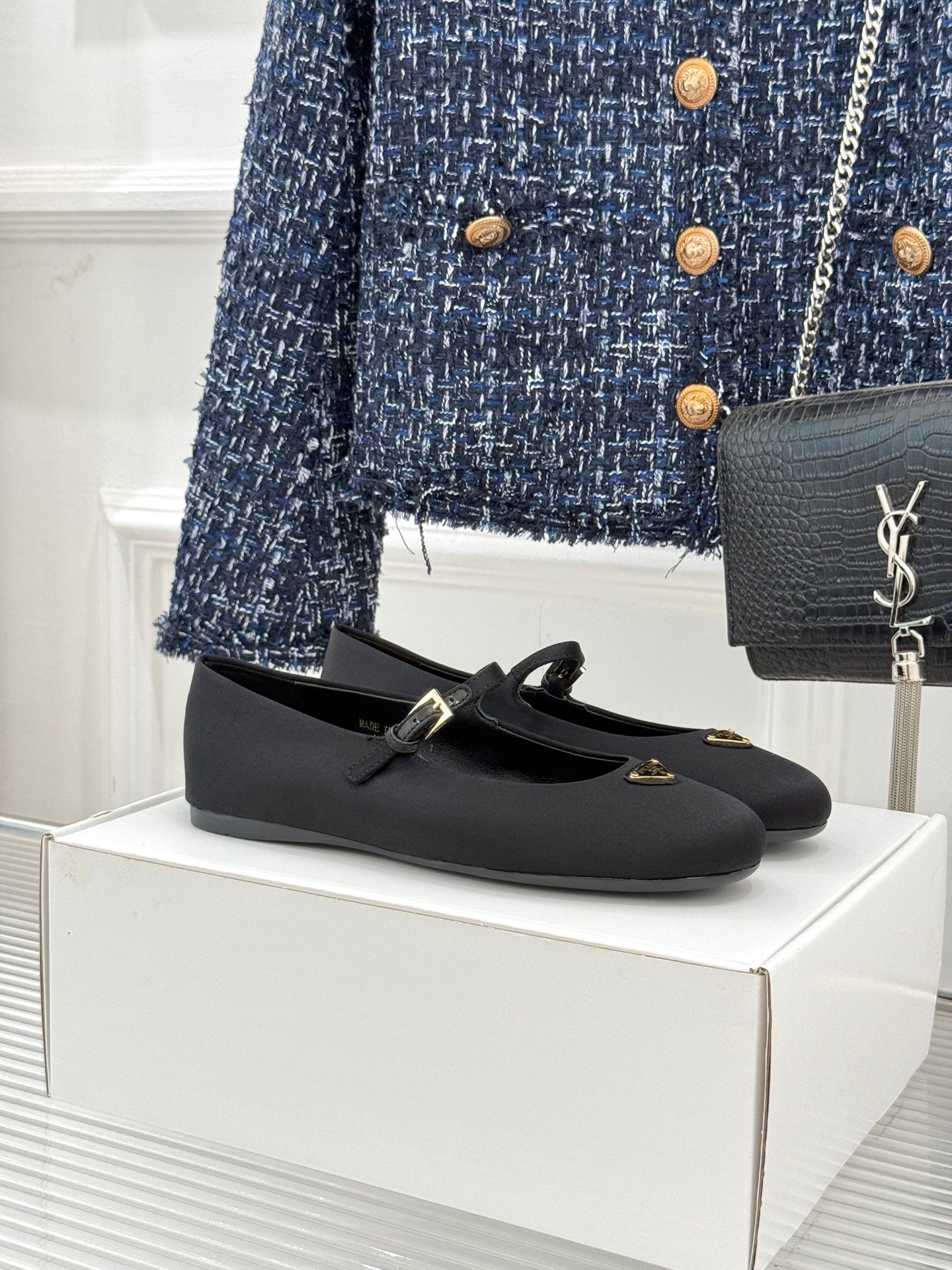 PRADA 25S BALLERINAS IN BLACK SATIN