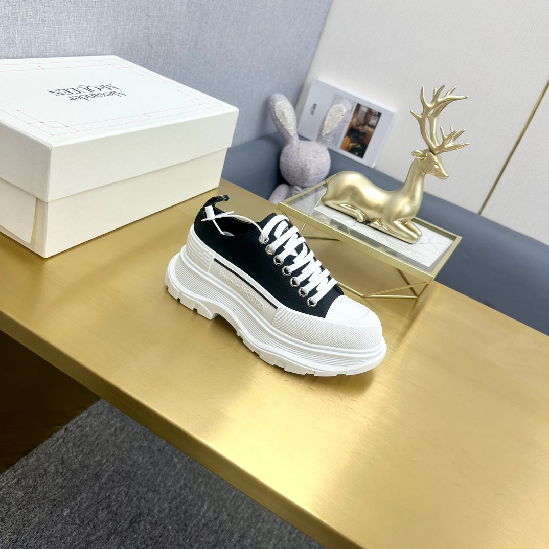 TREAD SLICK LACE UP SNEAKERS IN BLACK CANVAS WHITE  RUBBER SOLE