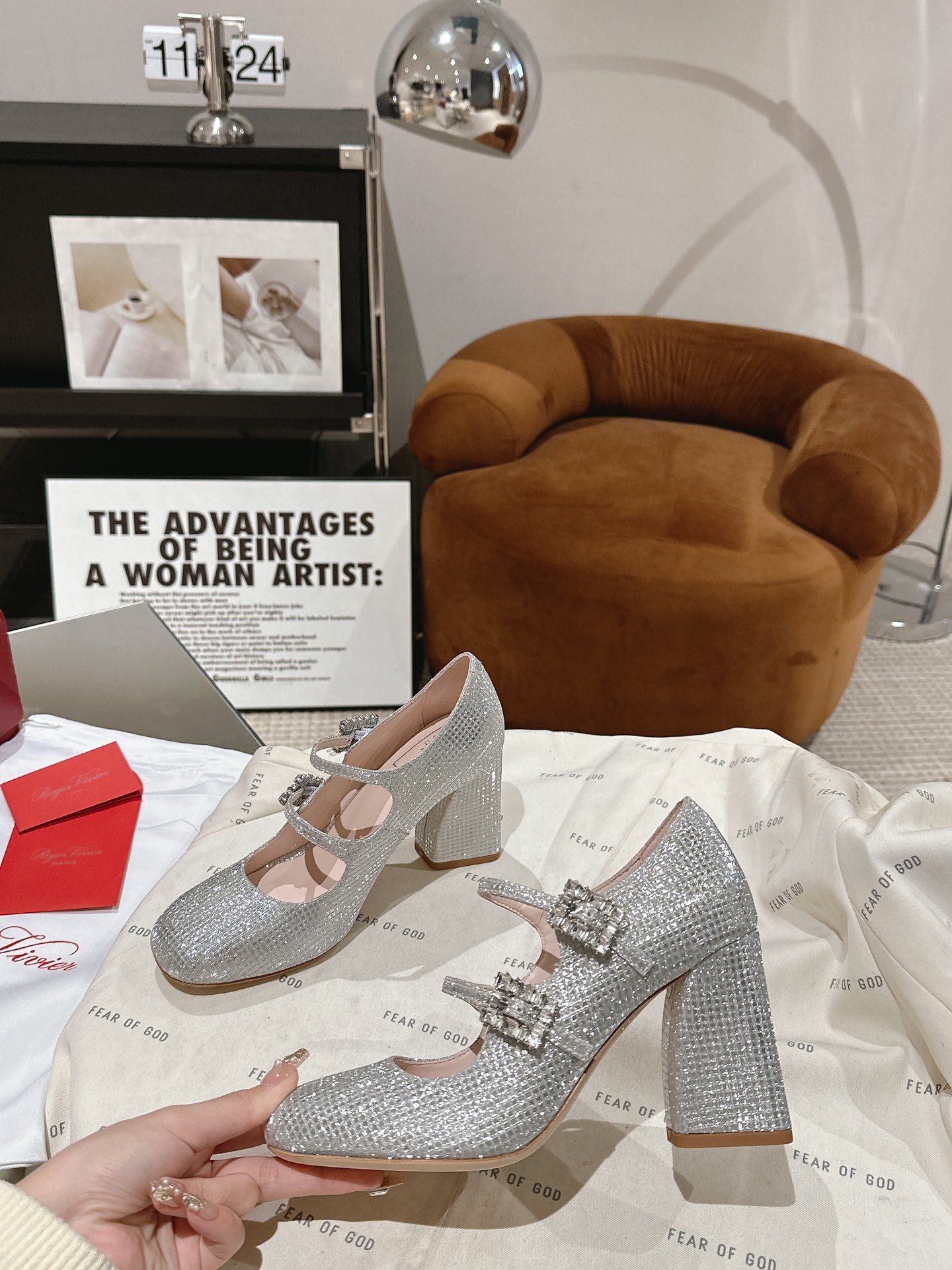 TRÈS VIVIER MARY JANE DOUBLE-STRAP PUMPS IN SILVER CALFSKIN FULLY EMBELLISHED CRYSTALS
