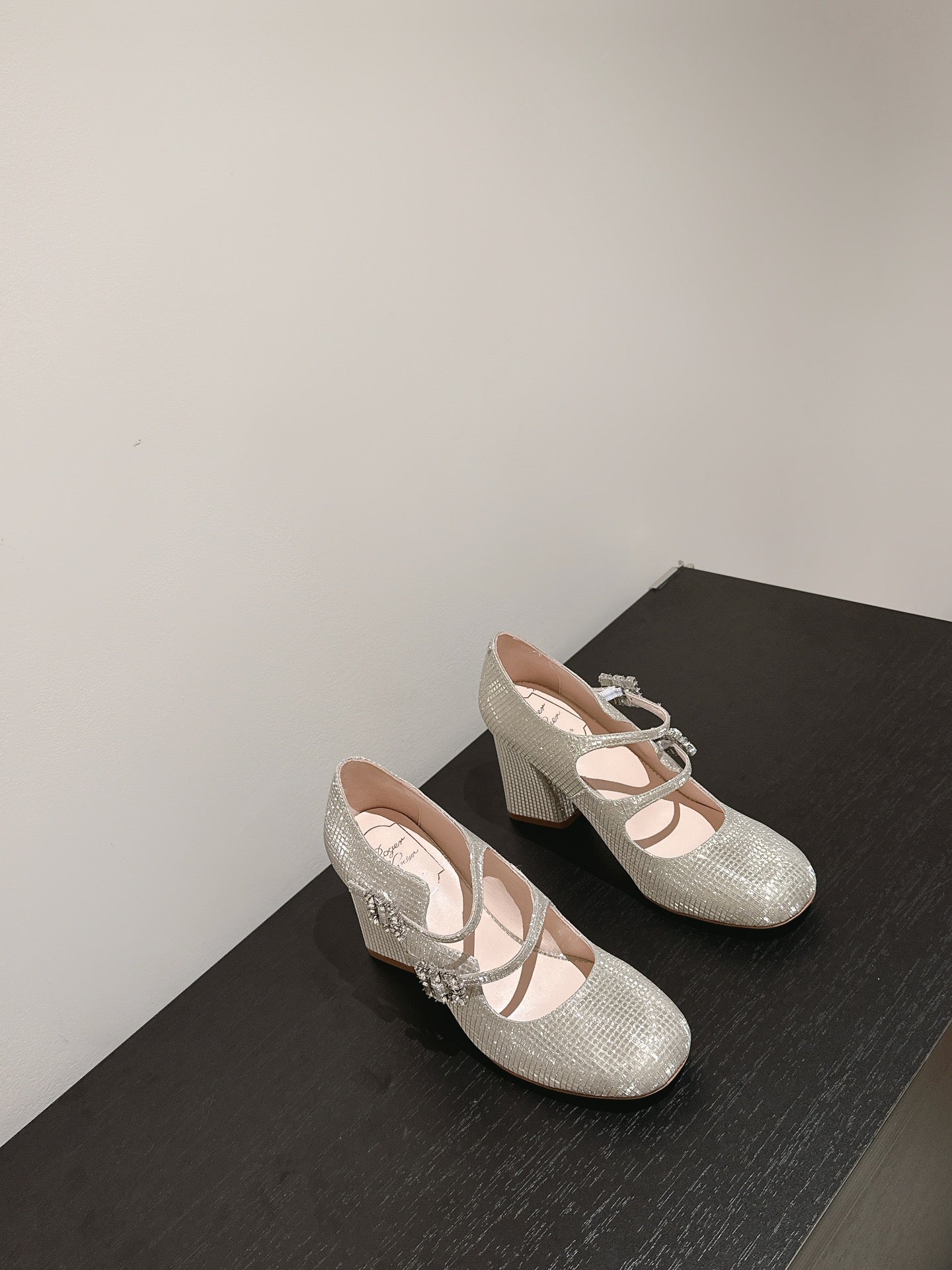 TRÈS VIVIER MARY JANE DOUBLE-STRAP PUMPS IN BEIGE CALFSKIN FULLY EMBELLISHED CRYSTALS