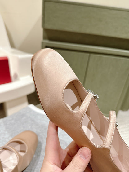 TRÈS VIVIER MARY JANE DOUBLE-STRAP IN NUDE SILK
