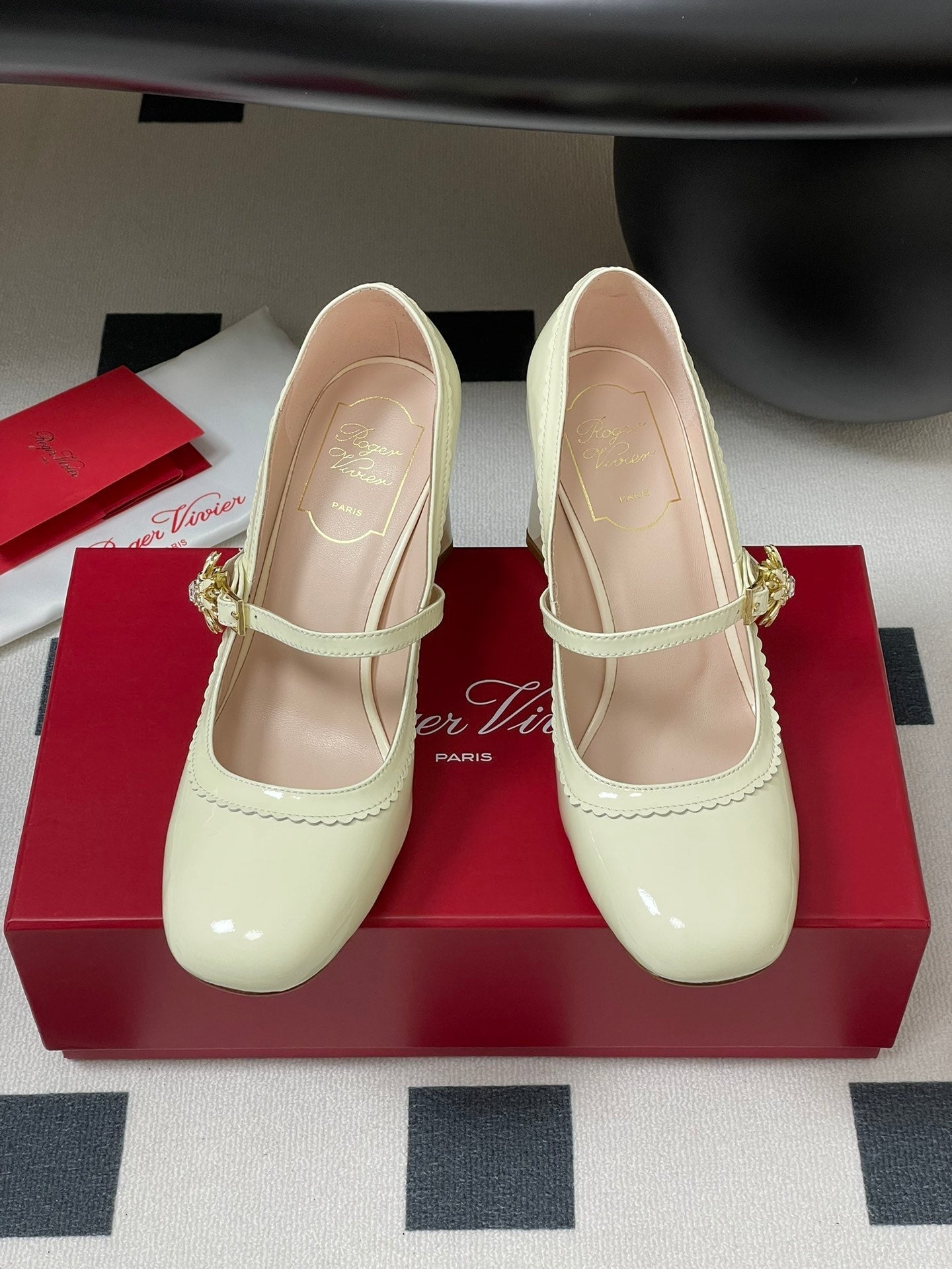 TRÈS VIVIER MARY JANE PUMPS 85MM IN CREAM GLOSSY CALFSKIN