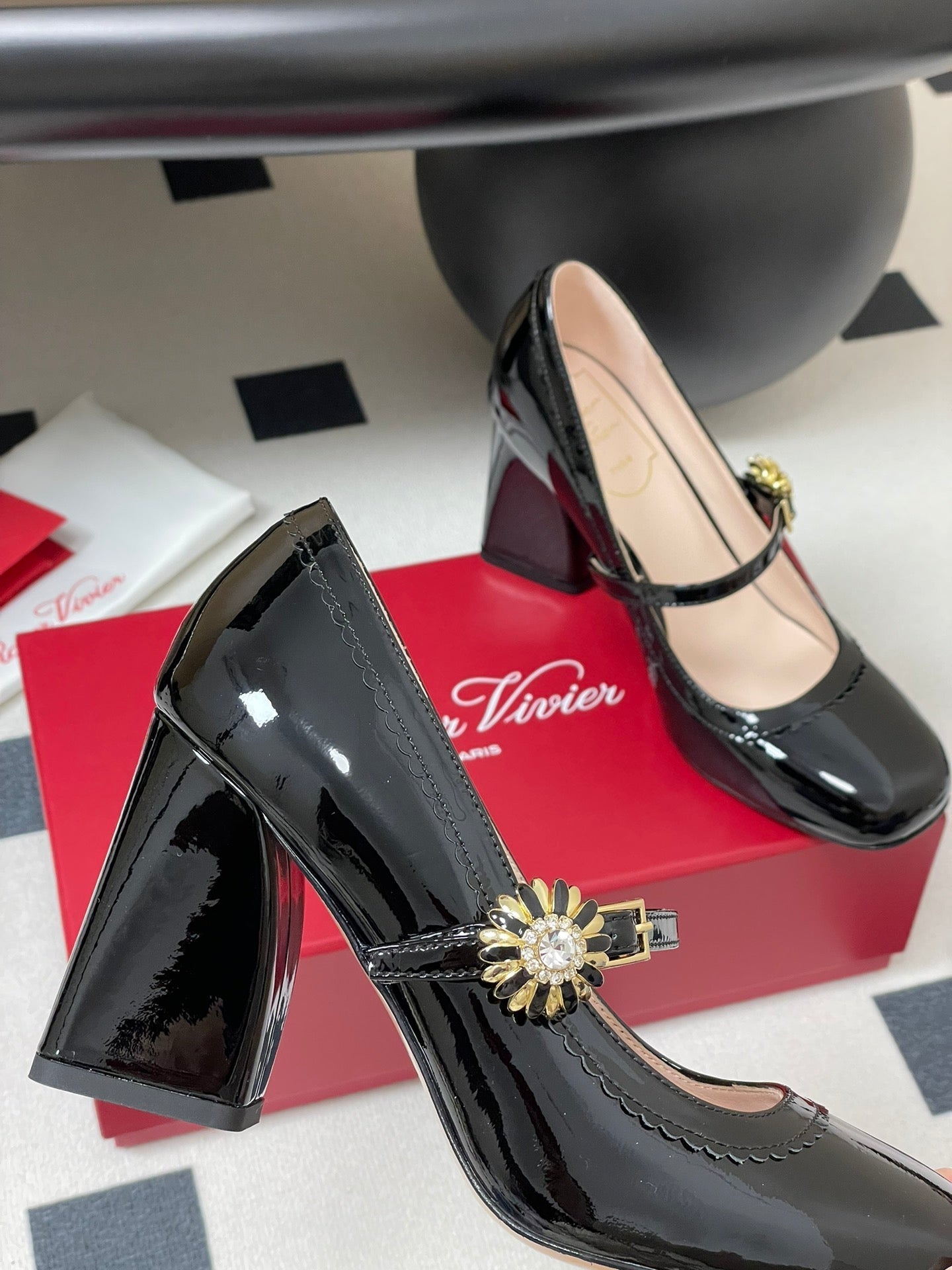 TRÈS VIVIER MARY JANE PUMPS 85MM IN BLACK GLOSSY CALFSKIN